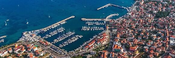 Navis Luxury Apartments