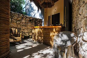Kuun Taak Tulum