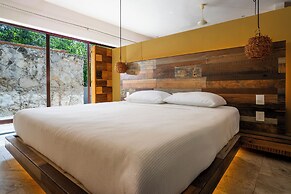 Kuun Taak Tulum