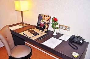 New Day Hotel