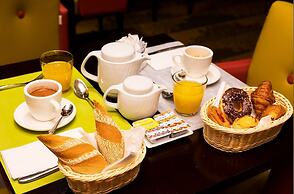 New Day Hotel
