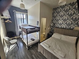 Barrons Hotel