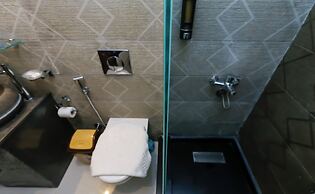 Diamonds Pyramids View INN