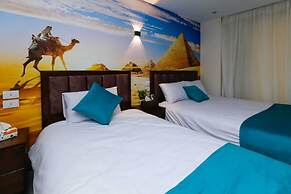 Diamonds Pyramids View INN