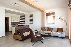 Sunset Bay Apartments