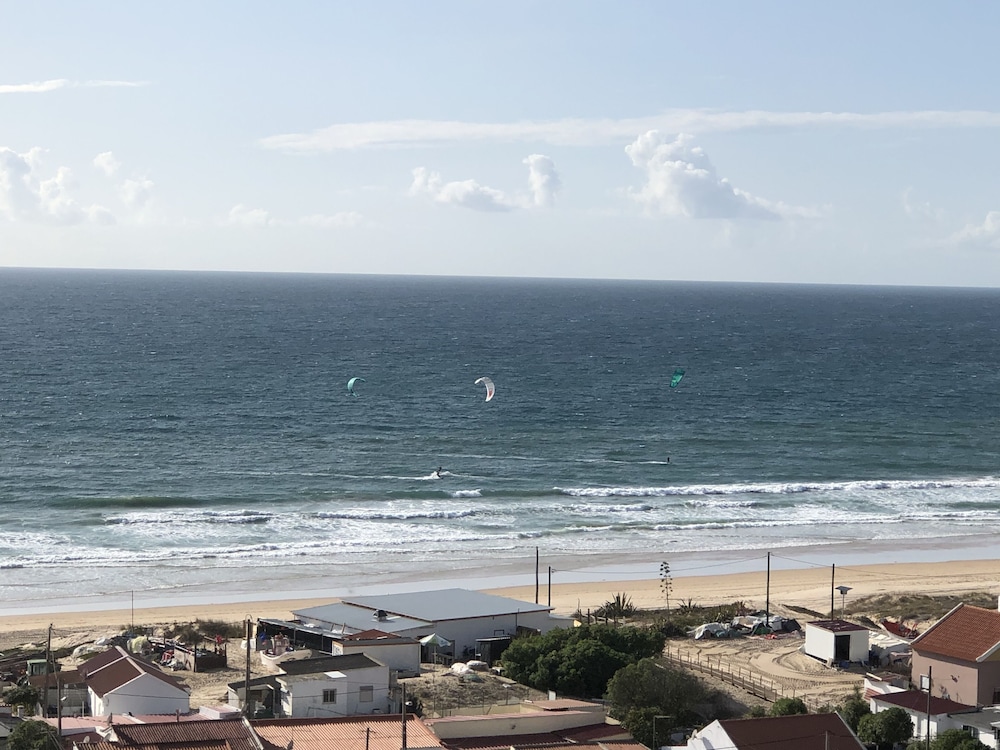 Fonte da Telha Cliff House