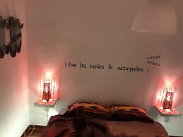 Fonte da Telha Cliff House
