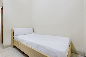 OYO Life 93662 Kost Pak Budi