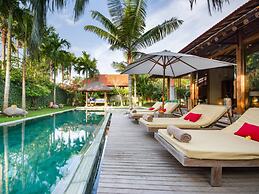 Luxury & Tropical 2br Villa In Canggu
