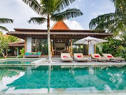 Luxury & Tropical 2br Villa In Canggu