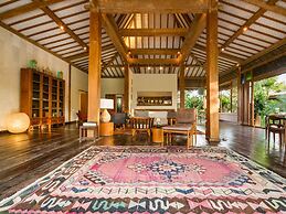 Luxury & Tropical 2br Villa In Canggu