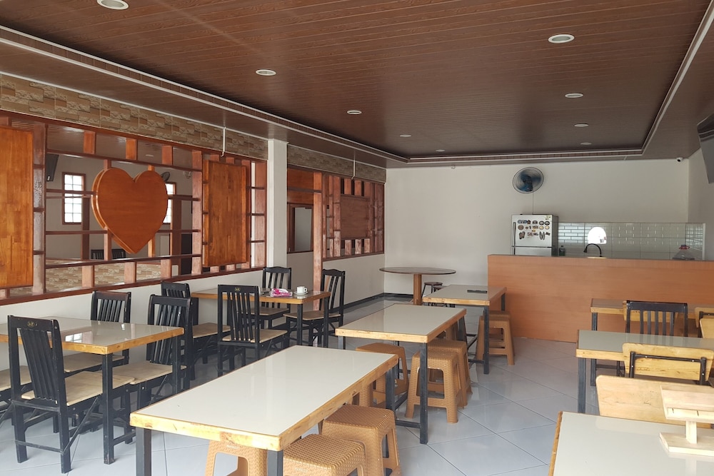 OYO 93709 Rose Inn 2