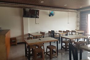 OYO 93709 Rose Inn 2