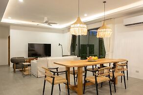 Modern 3 Bedroom Villa - KBR16