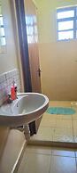 Lux Suites Kitengela Getaway Apartment