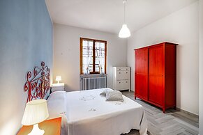 Comfortable Home Vittoria2 Among Greenery