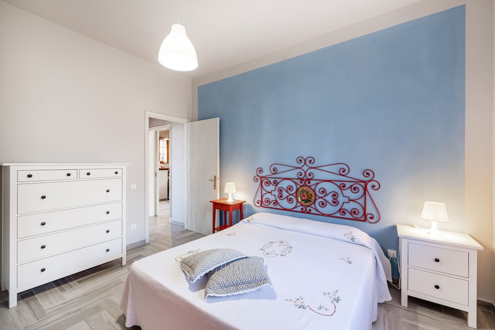 Comfortable Home Vittoria2 Among Greenery