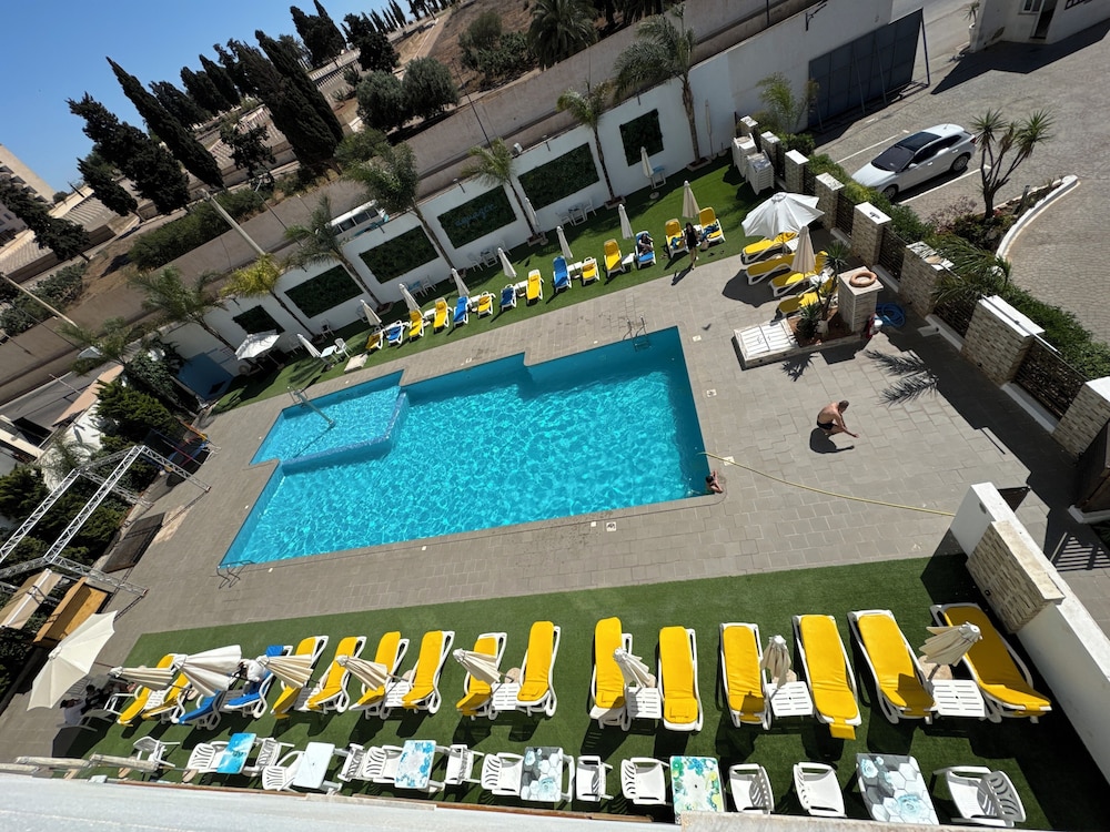 Hotel Zenith