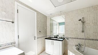 WelHome - Mesmerizing 1BR Apartment in Damac Waves A