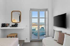Mr and Mrs White Paros Suites and more