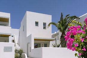 Mr and Mrs White Paros Suites and more
