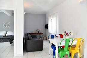 Anemolia Apartments With Pool