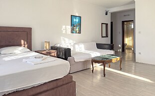 Open Sea Apartments