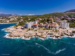 Open Sea Apartments