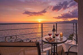 Open Sea Apartments