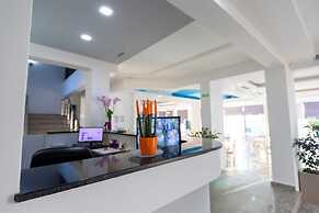 Hotel AGEL
