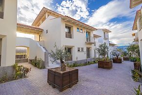 Pueblo Vinícola Parvada by Lumina