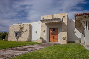 Pueblo Vinícola Parvada by Lumina