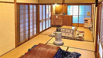 Guesthouse Bench
