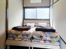 Guesthouse Bench