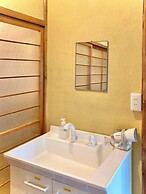 Guesthouse Bench