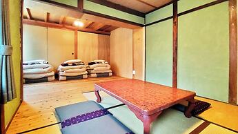 Guesthouse Bench