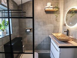 The Cloud Apartment 1