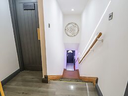 The Cloud Apartment 1