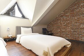 Hotel Gray
