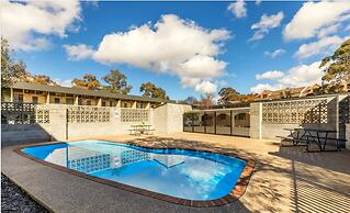 Griffith Studio Canberra - free parking