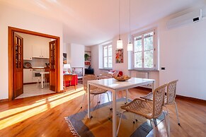 Gerbett Apartment With Terrace by Wonderful Italy