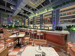 Wink Cantho Centre, Unscripted by Hyatt - 24 Hours stay