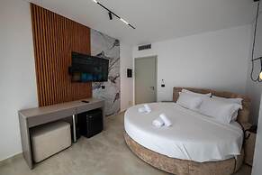 Litan Hotel