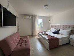 HOTEL CERRITOS PLAZA