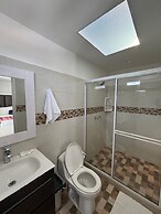 HOTEL CERRITOS PLAZA