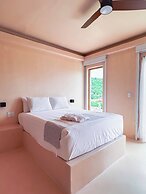 Xeno Hotel Boutique