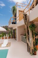 Xeno Hotel Boutique
