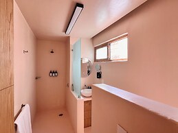 Xeno Hotel Boutique