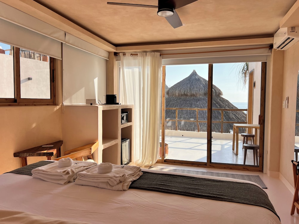 Xeno Hotel Boutique