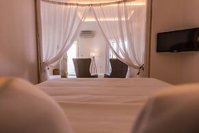 Salt Suites by Mr and Mrs White